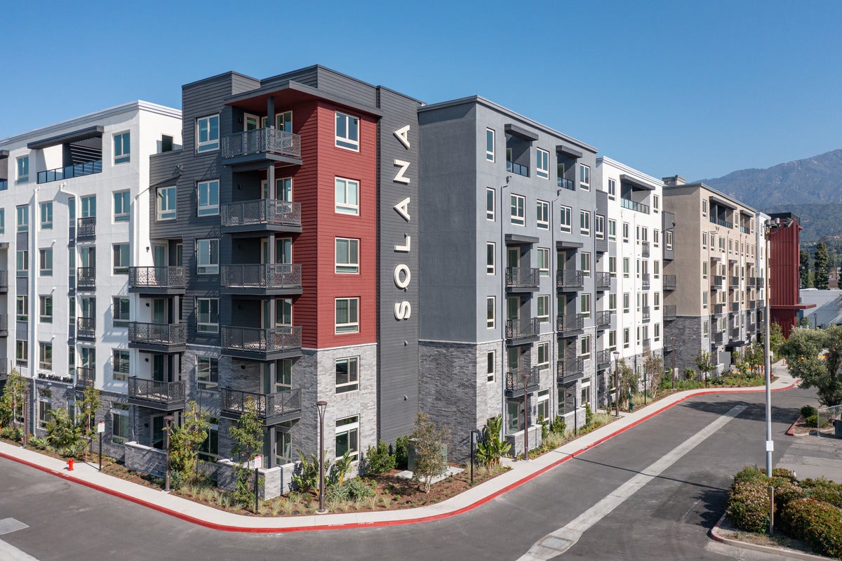 Milgard V450 Windows Deliver Performance at Solana at Duarte