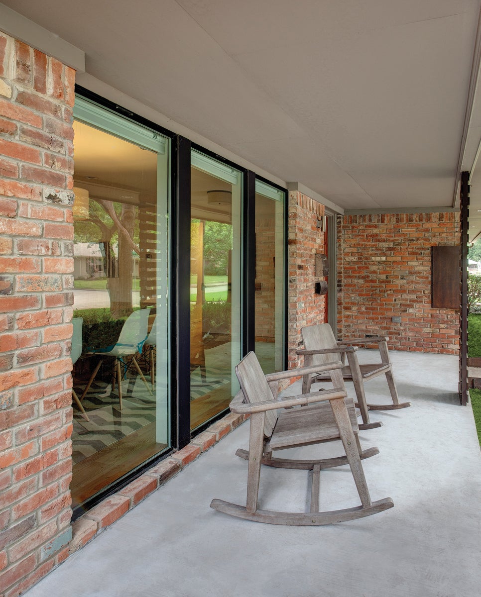 Porch with Patio doors