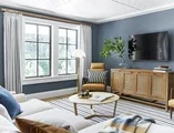 Front living area showing wall of C650 Ultra Series casement window 